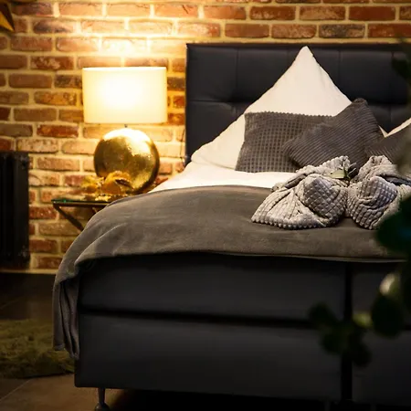 Golden Eye * سينت فيث