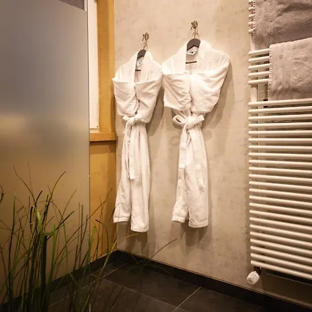 Golden Eye سينت فيث